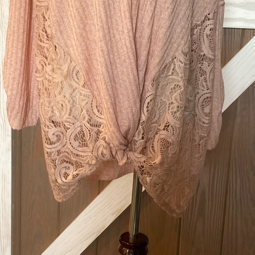 Charming Charlie Blush Lace Top. Tie on bottom. P2P 33 length 28. SIZE 2X, EUC - Picture 2 of 5